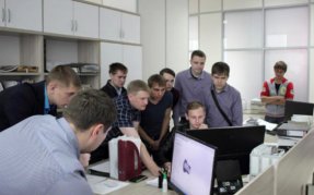 Студенты Рузаевского института машиностроения знакомятся с Студенты Рузаевского института машиностроения знакомятся с
